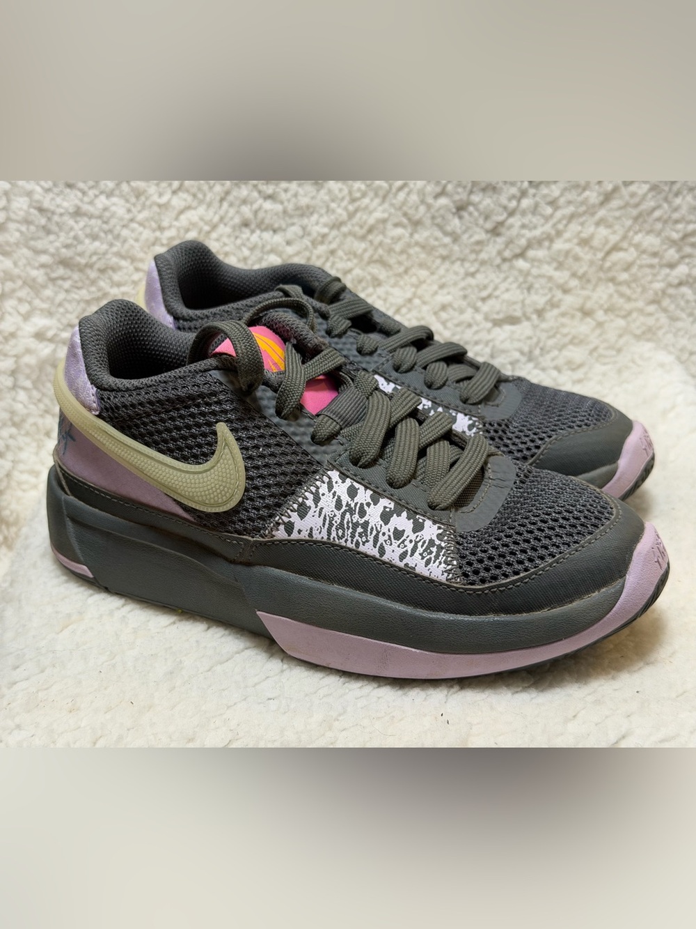 Nike Ja 1 Personal Touch Shoes Youth Size 1.5Y Gray Basketball Low Top Sneakers